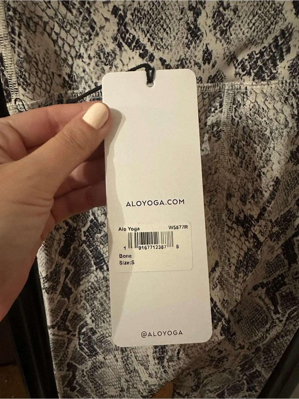 NWT Alo Yoga High Waist Snakeskin Vapor Leggings in Bone - S